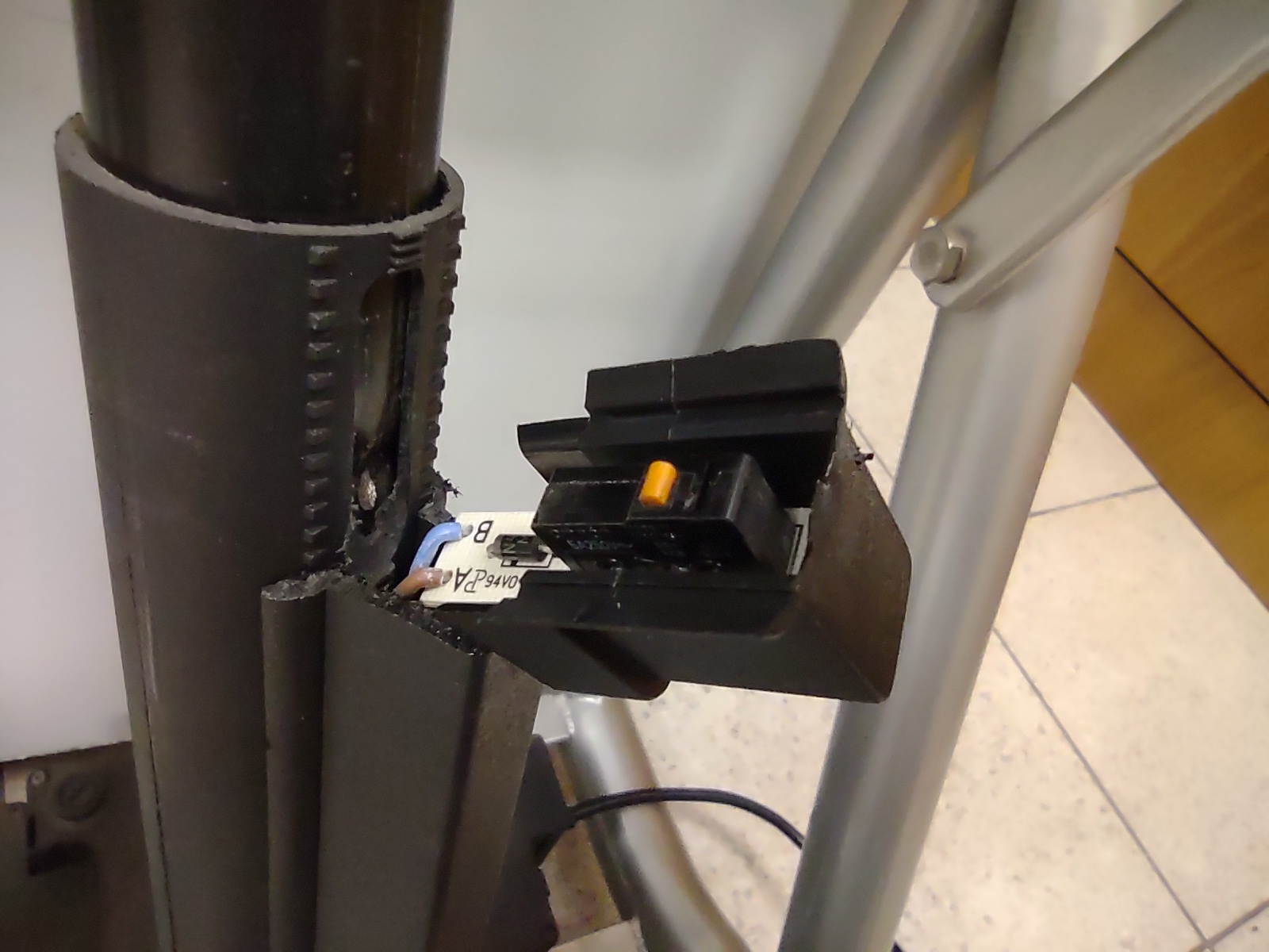 STAND-UP Upper limit switch